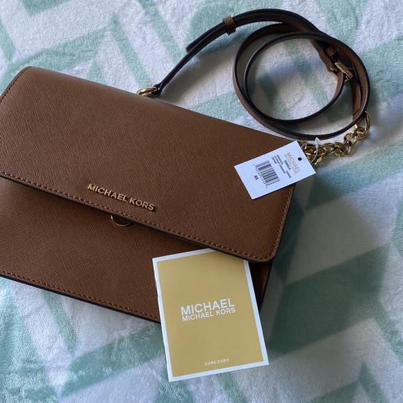 SOLD Michael Kors Daniela Safiano Crossbody - Picture 16 of 16